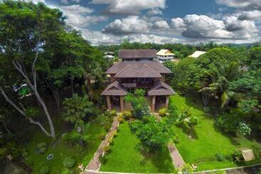 Tao Garden Health Spa & Resort