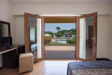The One Club Hotel   All Inclusive