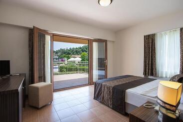 The One Club Hotel   All Inclusive