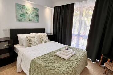تختخواب و صبحانه Gardens Guest Househostel