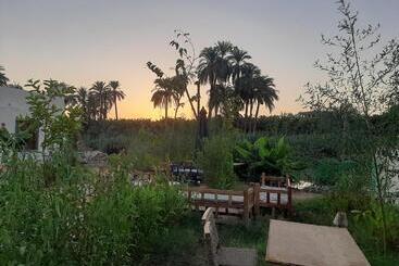 هتل Luxor Old Nile