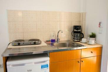Maria's Apartments
