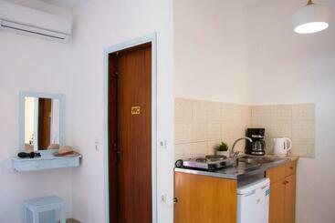 Maria's Apartments