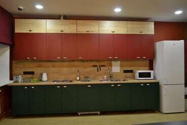 Vershina Hostel