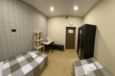 Vershina Hostel