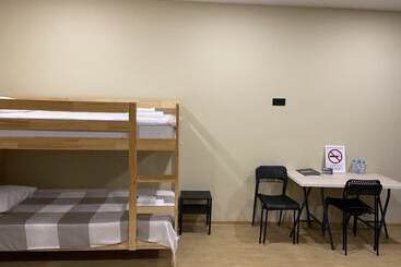 Vershina Hostel
