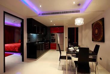 هتل Absolute Bangla Suites
