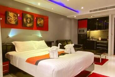 هتل Absolute Bangla Suites