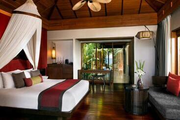 ホテル Anantara Rasananda Koh Phangan Villas