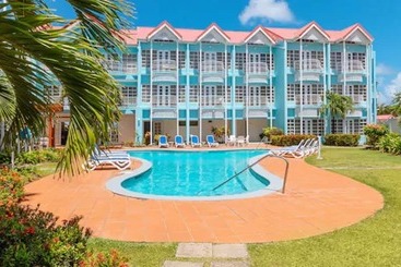هتل Bay Gardens Marina Haven