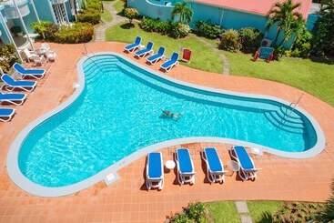 هتل Bay Gardens Marina Haven