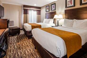 هتل Best Western Lafayette Inn
