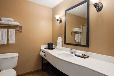 هتل Best Western Plus Frontier Inn