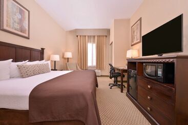 هتل Best Western Plus Frontier Inn