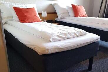 هتل Best Western Plus Frontier Inn