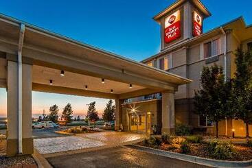 هتل Best Western Plus Frontier Inn