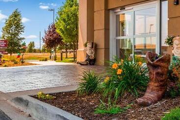 هتل Best Western Plus Frontier Inn