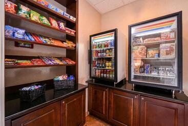 هتل Best Western Plus Frontier Inn