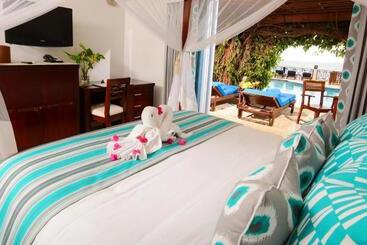 هتل Calabash Cove Resort And Spa   Adults Only