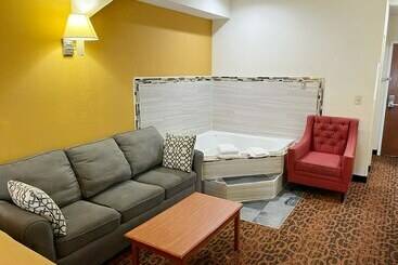 Chocolate Express Hotel & Suites Hershey