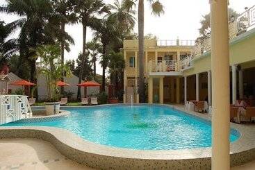هتل Coconut Residence
