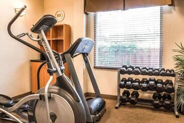 هتل Comfort Inn & Suites Panama City   St Andrew