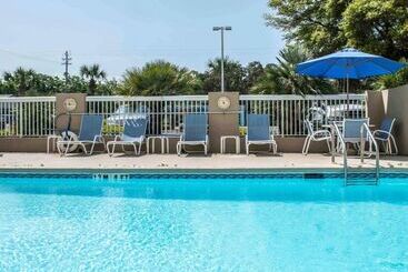 هتل Comfort Inn & Suites Panama City   St Andrew