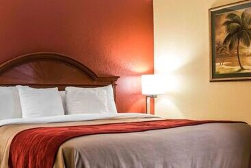 هتل Comfort Inn & Suites Panama City   St Andrew