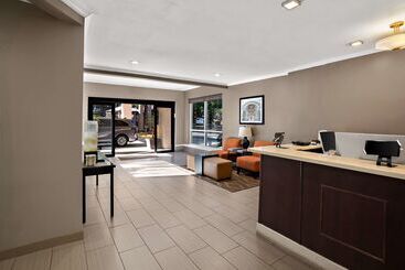 هتل Comfort Inn Lacey  Olympia