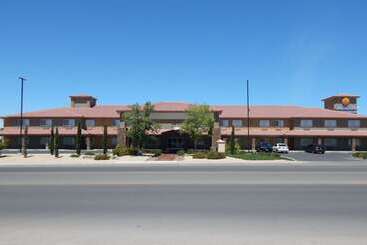 هتل Comfort Inn & Suites Las Cruces Mesilla