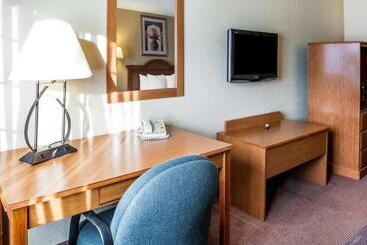 هتل Comfort Inn & Suites Las Cruces Mesilla
