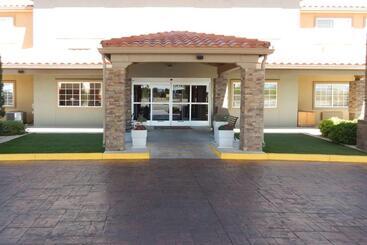 هتل Comfort Inn & Suites Las Cruces Mesilla