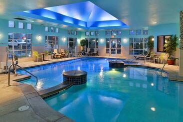 هتل Comfort Suites Airport Tukwila Seattle