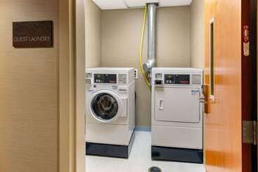 酒店 Comfort Suites Amish Country