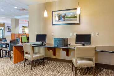 酒店 Comfort Suites Amish Country