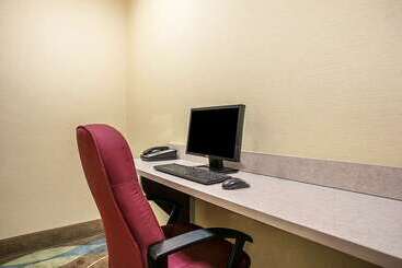 هتل Comfort Suites Augusta Riverwatch