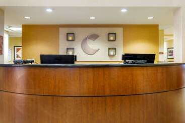هتل Comfort Suites Charleston West Ashley