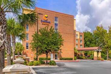 هتل Comfort Suites Charleston West Ashley