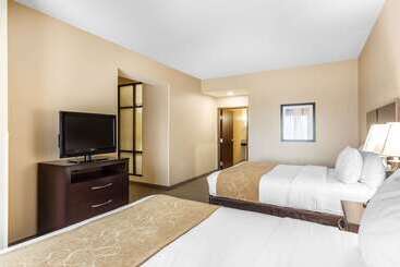 هتل Comfort Suites Charleston West Ashley