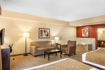 هتل Comfort Suites Charleston West Ashley