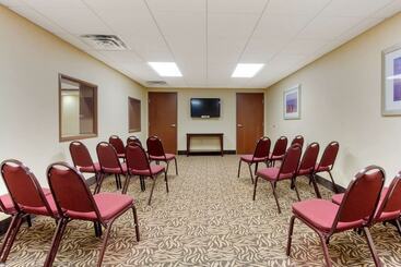 هتل Comfort Suites Charleston West Ashley