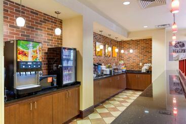 هتل Comfort Suites Charleston West Ashley