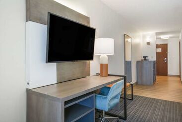 هتل Comfort Suites Conference Center Rapid City