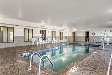 هتل Comfort Suites Conference Center Rapid City