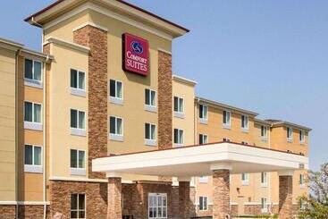 هتل Comfort Suites Conference Center Rapid City
