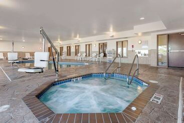 هتل Comfort Suites Conference Center Rapid City