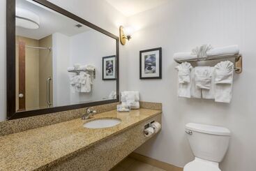 هتل Comfort Suites Conference Center Rapid City