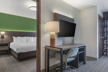 هتل Comfort Suites Conference Center Rapid City