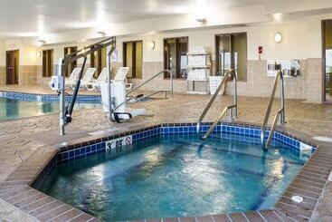 هتل Comfort Suites Conference Center Rapid City