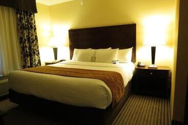 هتل Comfort Suites Conference Center Rapid City